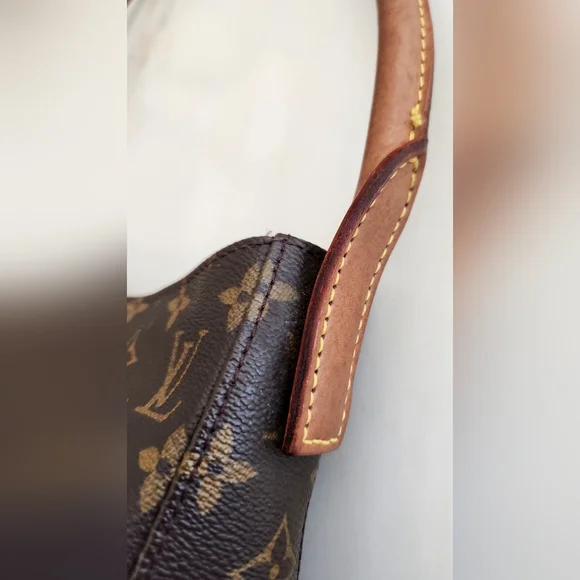 Amazing Condition! LV Monogram Looping GM Shoulder Bag. - Picture 13 of 16